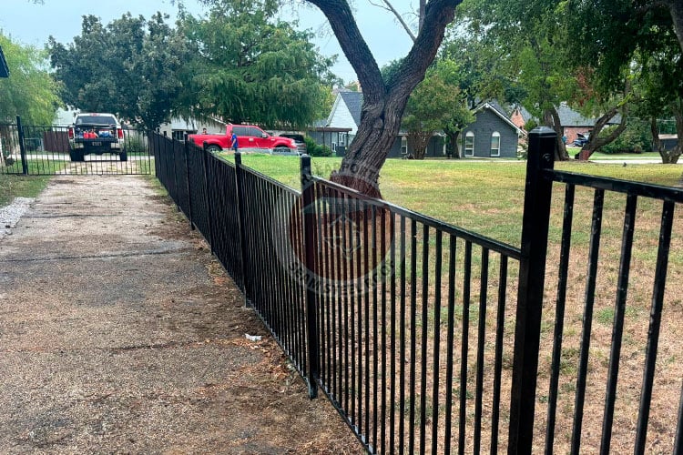 Best Fence Company in Dallas 2025